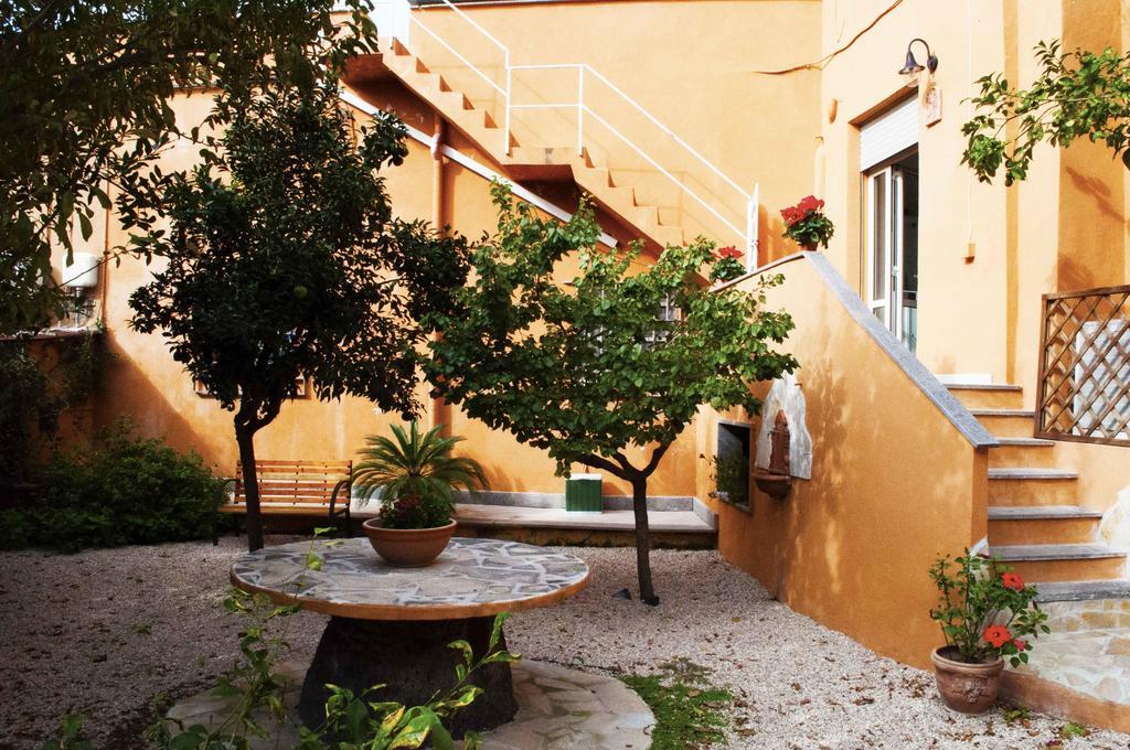 Il Giardinetto Guest House Civitavecchia Dış mekan fotoğraf